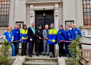 Masonic lodges in Windsor and Eton donate £1,000 to Windsor Street Angels