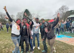 Holi 2026: Hundreds celebrate in colour across Maidenhead