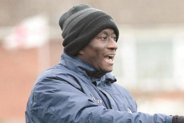 Red card proves costly as Marlow's momentum stalls but Flackwell battle back to win