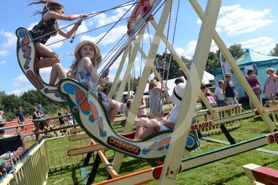 Nellie Campbell-Webster 4, Isabelle Stone 5. Fifield Fun Day, Fifield. It almost didn’t take place due to lack of volunteers. Charities benefiting this year are Taplow Traffic Charity Trust and Hearing Dogs.