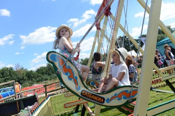 Nellie Campbell-Webster 4, Isabelle Stone 5. Fifield Fun Day, Fifield. It almost didn’t take place due to lack of volunteers. Charities benefiting this year are Taplow Traffic Charity Trust and Hearing Dogs.