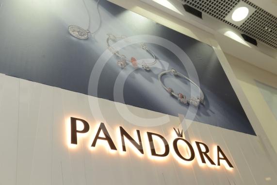 Pandora shop opening in the The Nicholsons Centre,Maidenhead.