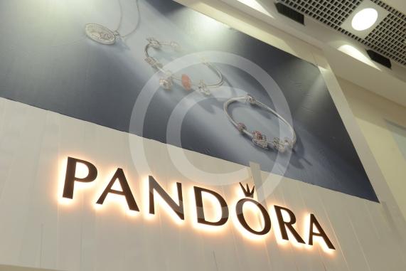 Pandora shop opening in the The Nicholsons Centre,Maidenhead.