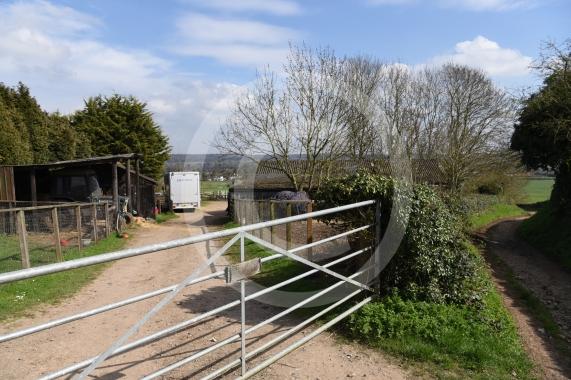 Hardings Farm, Kennel Lane, Cookham Dean.