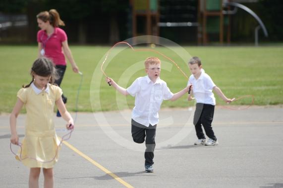 Holyport Primary School, Stroud Farm Rd, Holyport, SL6 2LP Pupils from Holyport Primary School are doing a jump rope skipping challenge to raise money for the British Heart Foundation