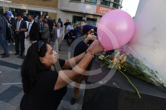 Slough High Street, Slough. A vigil in memory of the people who lost their lives in last night’s Manchester attack.