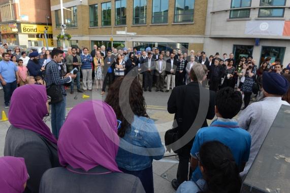 Slough High Street, Slough. A vigil in memory of the people who lost their lives in last night’s Manchester attack.