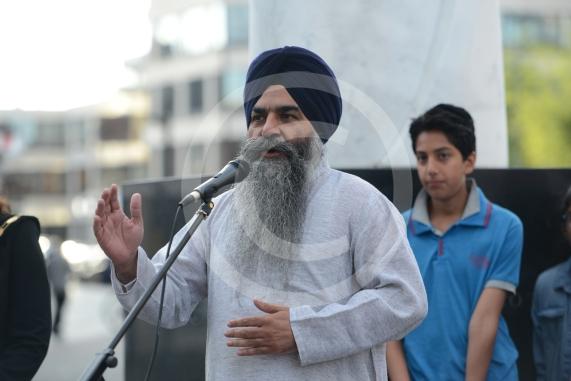 Slough High Street, Slough. A vigil in memory of the people who lost their lives in last night’s Manchester attack.