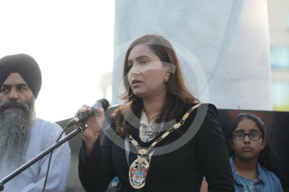 Mayor of Slough Cllr Ishrat Shah. Slough High Street, Slough. A vigil in memory of the people who lost their lives in last night’s Manchester attack.
