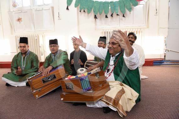 The Khan Brothers Qawwali Group performed music.Pakistan Day celebrations to mark the independence and cultural values of the country.Pakistan Welfare Association, Darvills Lane, Slough.