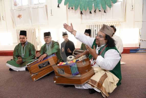 The Khan Brothers Qawwali Group performed music.Pakistan Day celebrations to mark the independence and cultural values of the country.Pakistan Welfare Association, Darvills Lane, Slough.