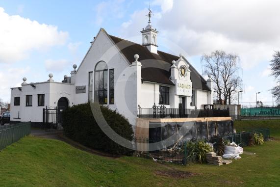 Kashmiri Karahi, Bath Road, Salt Hill Park, Slough Slough Conservative Group leader Cllr Wayne Stutton has questioned why the white restaurant in Salt Hill Park is charged rent of £8000 (quite low for the area).