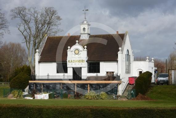 Kashmiri Karahi, Bath Road, Salt Hill Park, Slough Slough Conservative Group leader Cllr Wayne Stutton has questioned why the white restaurant in Salt Hill Park is charged rent of £8000 (quite low for the area).