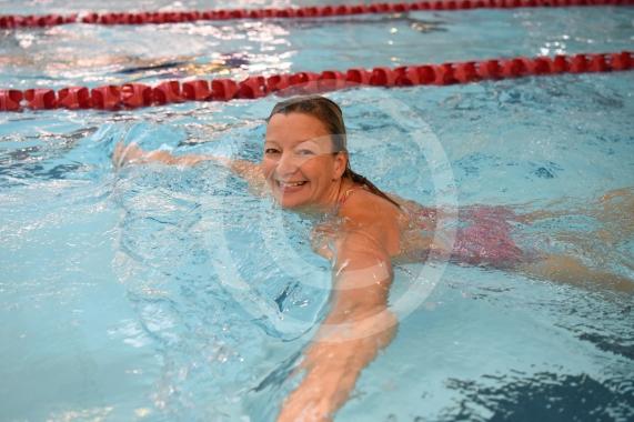 Catherine Norman starts her length of the pool.The 22nd  Windsor Lions Annual Swimathon.Windsor Leisure centre, Clewer Mead, Stovell Rd, Windsor.