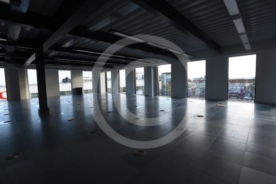 The Porter Building, 1 Brunel Way, Slough.A tour of The Porter Building for the latest Informing Business. Landid director Chris Hiatt will be showing us around.  