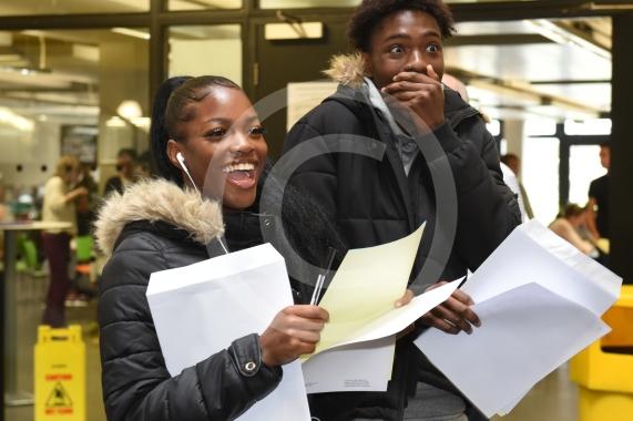 GCSE Results, Langley Academy, Langley Road, Langley. Twins, Ruth Amponsah, Aaron Amponsah, 16yrs