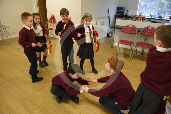 Holyport Primary, Stroud Farm Road, HolyportYears 1 & 2 pupils having a Great Fire of London workshop.