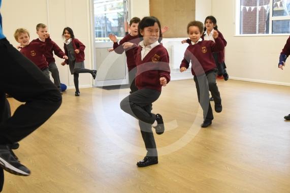 Holyport Primary, Stroud Farm Road, HolyportYears 1 & 2 pupils having a Great Fire of London workshop.