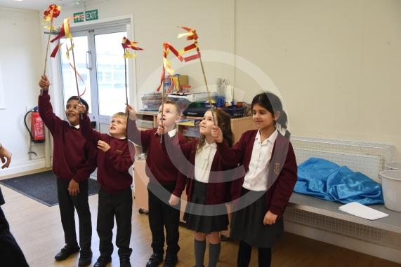 Holyport Primary, Stroud Farm Road, HolyportYears 1 & 2 pupils having a Great Fire of London workshop.