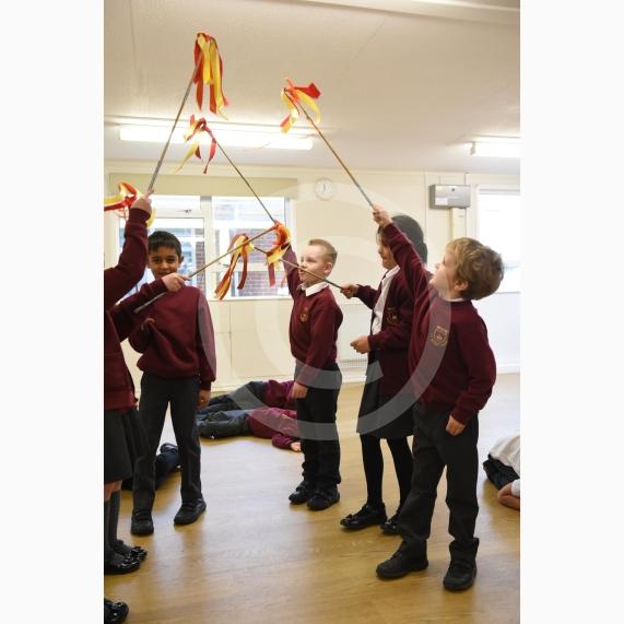 Holyport Primary, Stroud Farm Road, HolyportYears 1 & 2 pupils having a Great Fire of London workshop.