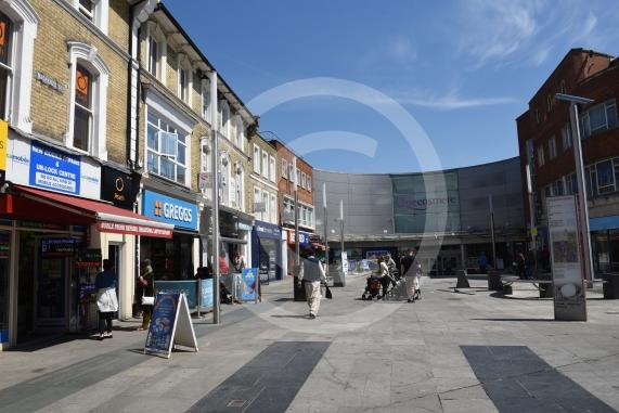 Slough, (site shots nr The Curve and Queensmere). Businesses hit out at anti-social behaviour in Slough during a meeting on Wednesday. 