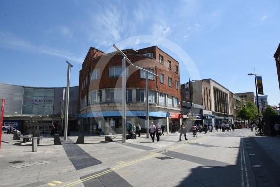 Slough, (site shots nr The Curve and Queensmere). Businesses hit out at anti-social behaviour in Slough during a meeting on Wednesday. 