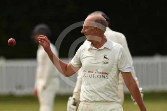 Simon Stanway.Datchet vs Tring Park.Datchet Cricket Club, Riding Court Road, Slough. 