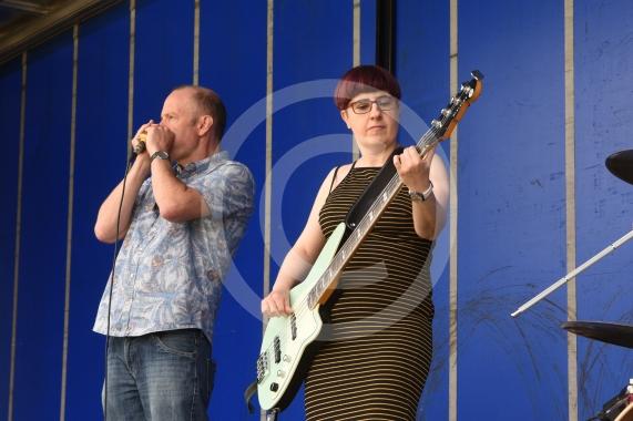The Bullfrog Band perform.Twyford Village fete, Stanlake Meadow recreation ground, Waltham Road, Twyford.