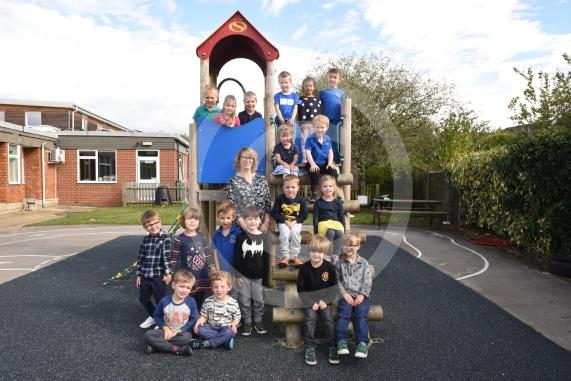 First Class - The Colleton Primary School, Colleton Drive, Twyford, Foundation ClassesNo of classes: 42 children in one class &ndash; 2 groups.Mrs Rowland