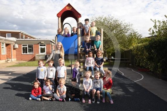 First Class - The Colleton Primary School, Colleton Drive, Twyford, Foundation ClassesNo of classes: 42 children in one class &ndash; 2 groups.Miss Earl