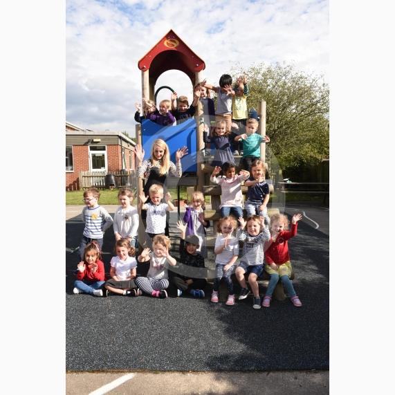 First Class - The Colleton Primary School, Colleton Drive, Twyford, Foundation ClassesNo of classes: 42 children in one class &ndash; 2 groups.Miss Earl