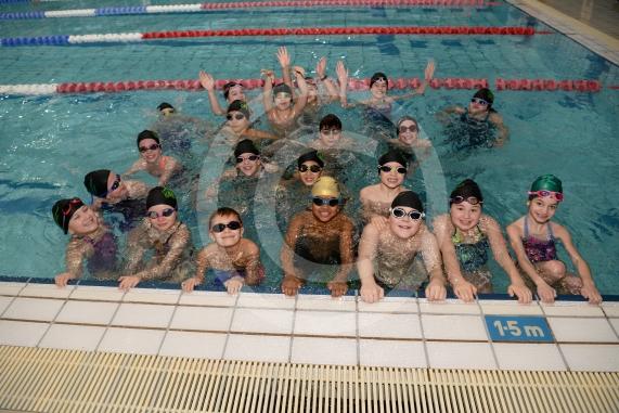 Maidenhead Marlins.Maidenhead Lions Club Swimarathon 2019.Magnet Leisure Centre, Holmanleaze, Maidenhead