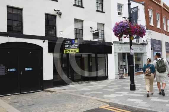 Helen and Douglas House charity shop on Maidenhead High Street. The shop has closed for good after being shut for lockdown and will not be reopening. 