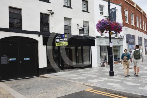 Helen and Douglas House charity shop on Maidenhead High Street. The shop has closed for good after being shut for lockdown and will not be reopening. 