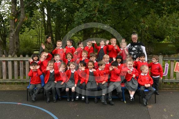 Bumblebee Class.LtoR Teaching Assistant Mrs Reefat Bi and Class Teacher Mrs Tersia Connell.Furze Platt Junior School, Oaken Grove, Maidenhead. 