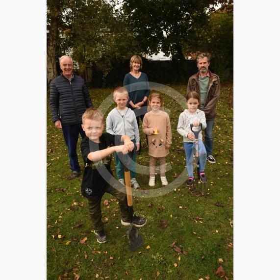 Colleton teacher Caroline Dobson and pupils and volunteers have planted bulbs at the school. The Colleton Primary School, Colleton Drive, TwyfordL-R Bill Hines, Niko Jordinson 6, Isaac Barlow 5, Caroline Dobson, Taylor Fletcher 6, Anya Price 6, Scott Clark