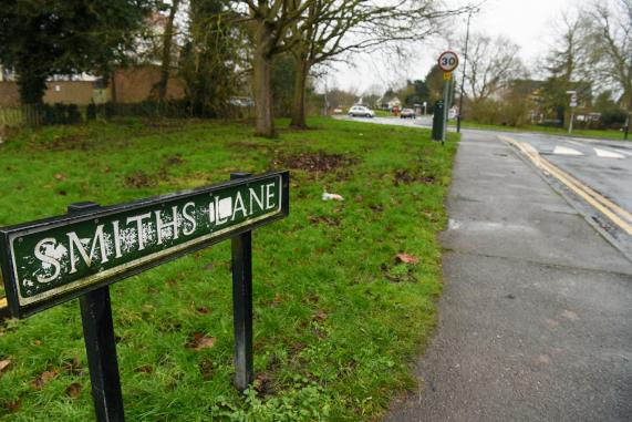 Smiths Lane.Pictures of Low Traffic Neighbourhood proposals to stop cars driving down Smiths Lane/Gallys Road.