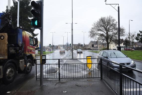 Wellington Street Roundabout, Slough (next to big Sainsburys), traffic can drive through the middle. The Road through the middle of the roundabout is going to be closed to traffic for about a week later in February.