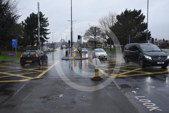 Wellington Street Roundabout, Slough (next to big Sainsburys), traffic can drive through the middle. The Road through the middle of the roundabout is going to be closed to traffic for about a week later in February.