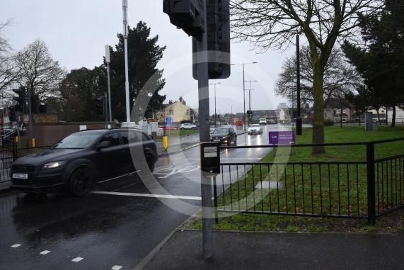 Wellington Street Roundabout, Slough (next to big Sainsburys), traffic can drive through the middle. The Road through the middle of the roundabout is going to be closed to traffic for about a week later in February.