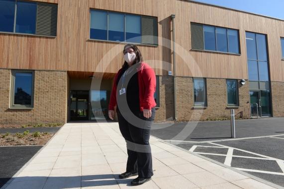 Forest Bridge School, Braywick Rd, MaidenheadNew school site. Elizabeth Farnden, Headteacher 