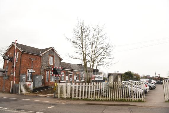 Cookham Railway Station, Station Hill Cookham.