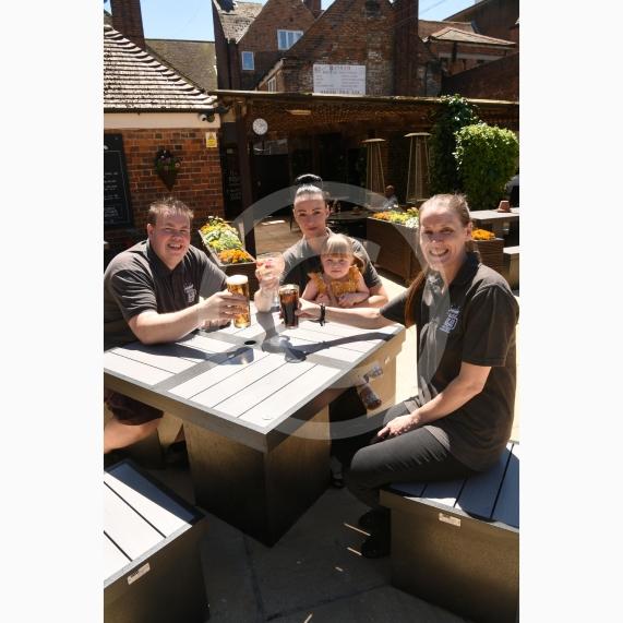 LtoR Lee Wright, Joanne Sharp, Olivia Wright, two and Louise Deakin.Potential lifting of lockdown restrictions on June 21.Maiden&rsquo;s Head, Maidenhead High St