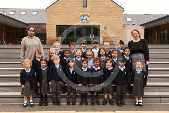 Inkpen class.LtoR Teaching Assistant Mrs Shanza Yaqub and Class Teacher Mrs Sam Pickering.Oldfield Primary School, Bray Rd, Maidenhead.
