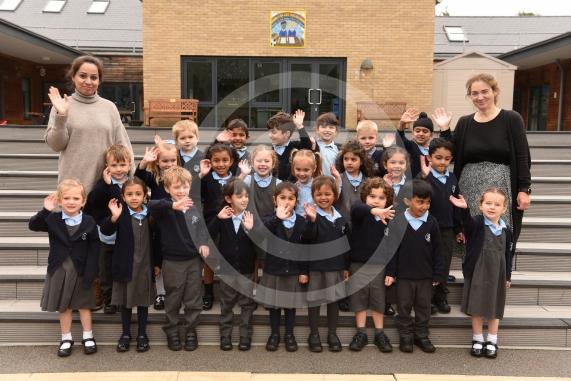 Inkpen class.LtoR Teaching Assistant Mrs Shanza Yaqub and Class Teacher Mrs Sam Pickering.Oldfield Primary School, Bray Rd, Maidenhead.