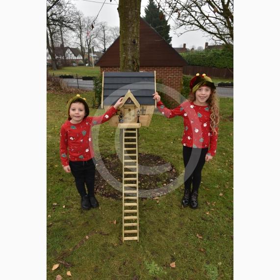 Chris Benians has come 2nd in a Zoopla competition which sought to find the most festive house in the UK. Stoke PogesBella Benian 8, Monty Benian 4