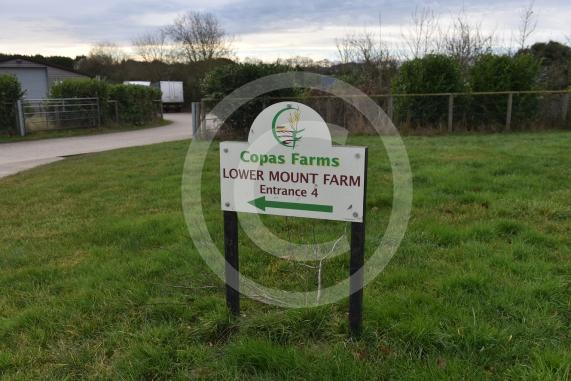 Lower Mount Farm, Long Lane, Cookham, Berkshire