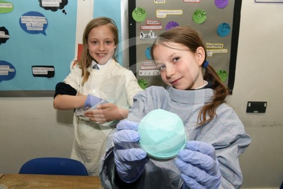 LtoR Orla Lake, 10 and friend.National Science Week bathbomb workshop. Oldfield Primary School, Bray Road, Maidenhead.