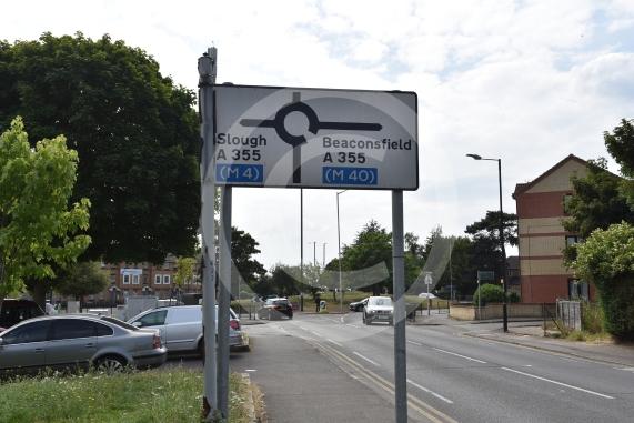 Roundabout at junction of Farnham Rd and Cumberland Avenue, Slough