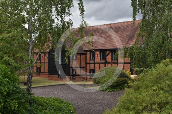 THE OLD BARN, BENNETTS CLOSE, CIPPENHAM LANE, SLOUGH, SL1 5AP